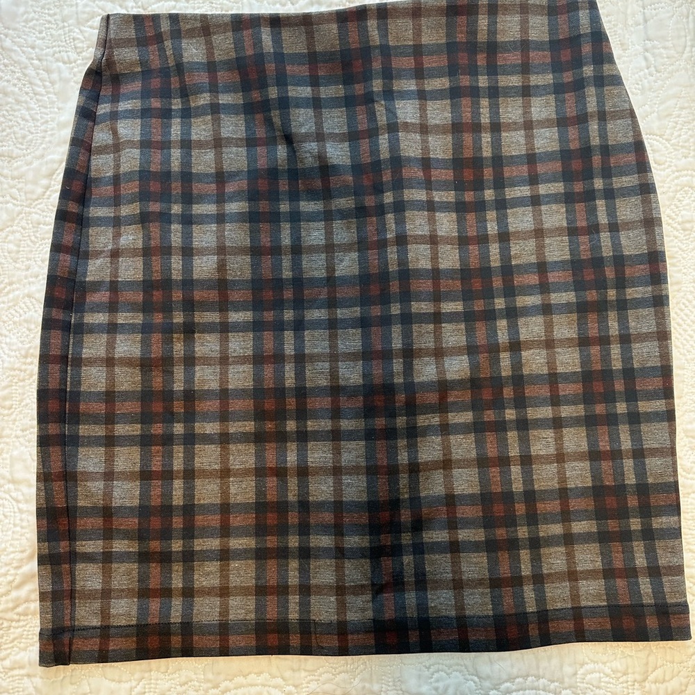 Heritage Plaid Old Money Pencil Skirt – Classic Tailored Elegance